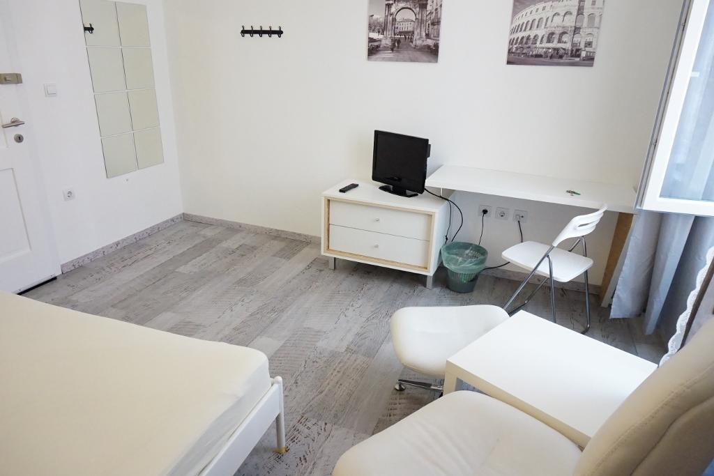 Hostel Ljiljana Pula Zewnętrze zdjęcie